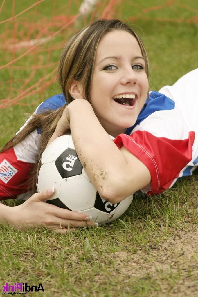 15P Andi Pink gets naked while playing soccer