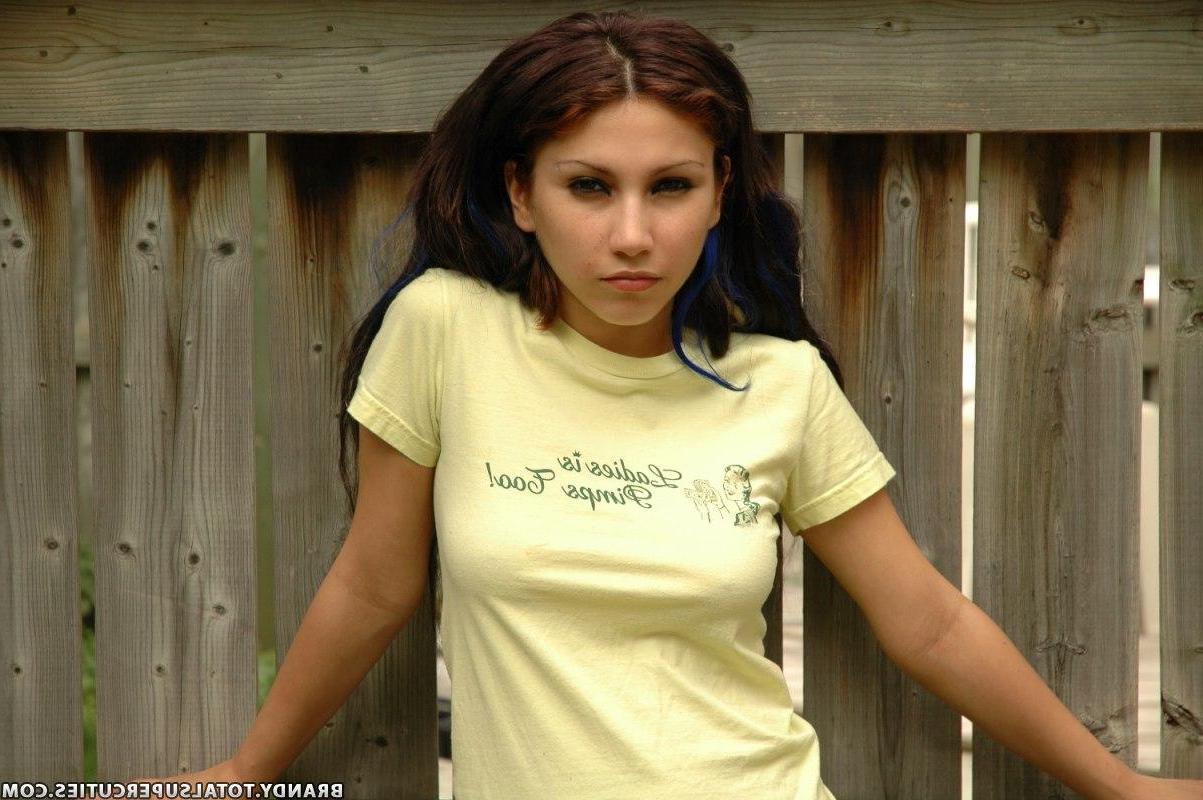 20P Pictures of Angel Button getting naked in the back yard