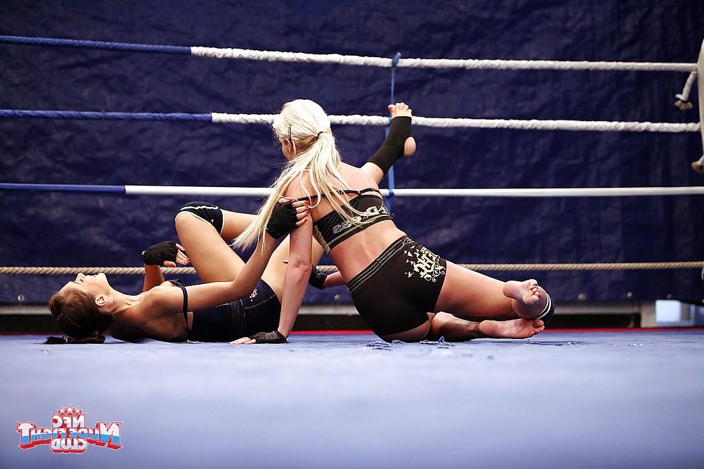 16P Lusty lesbian Blond Cat gets her pussy fisted after a catfight