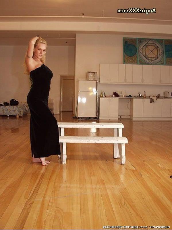 15P Pictures of Angie XXX stripping and spreading for your cock