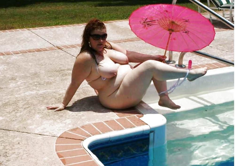 20P Busty women 93 (Saggy tits special)