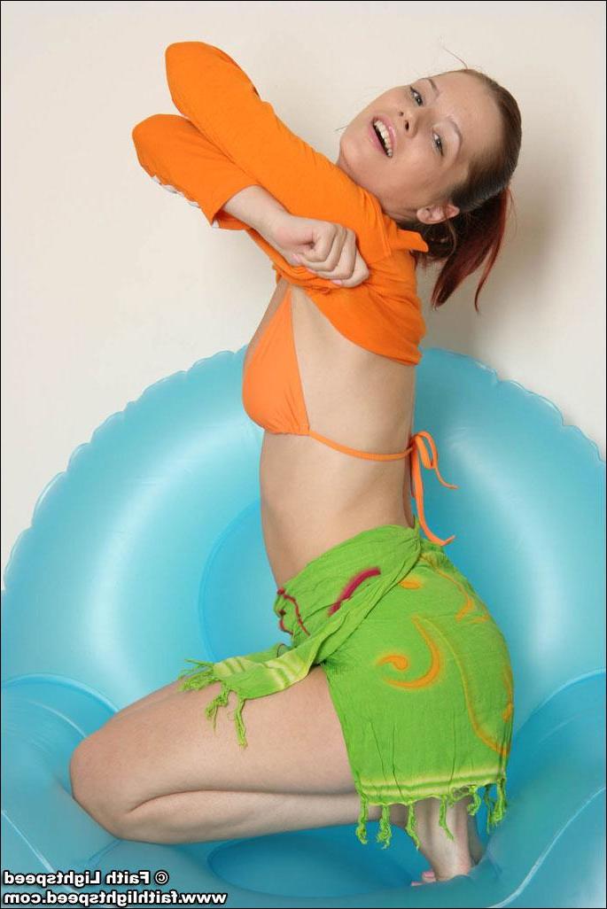20P Pictures of Faith Lightspeed pleasuring herself with a toy