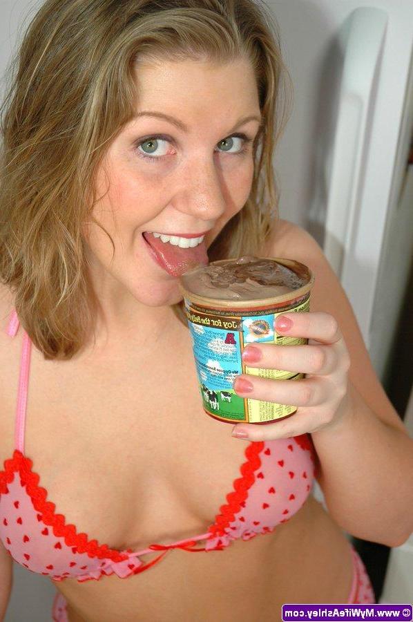 16P Pictures of My Wife Ashley getting kinky with the ice cream