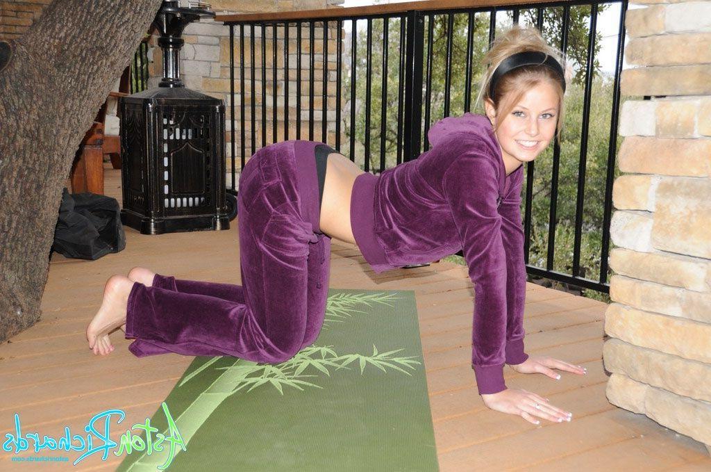 20P Pictures of Aston Richards slipping out of her purple suit