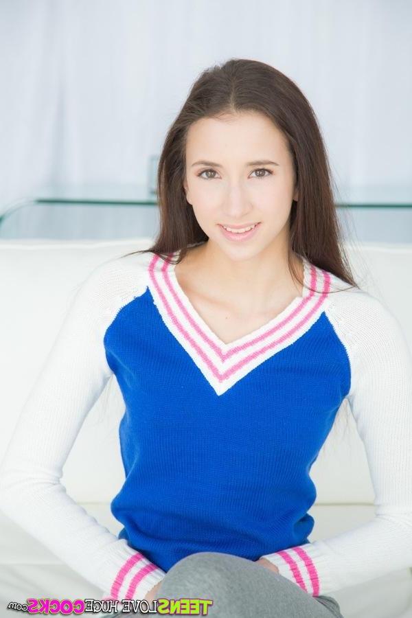 20P Petite girl Belle Knox tries to fit a massive cock inside of her super tight pussy