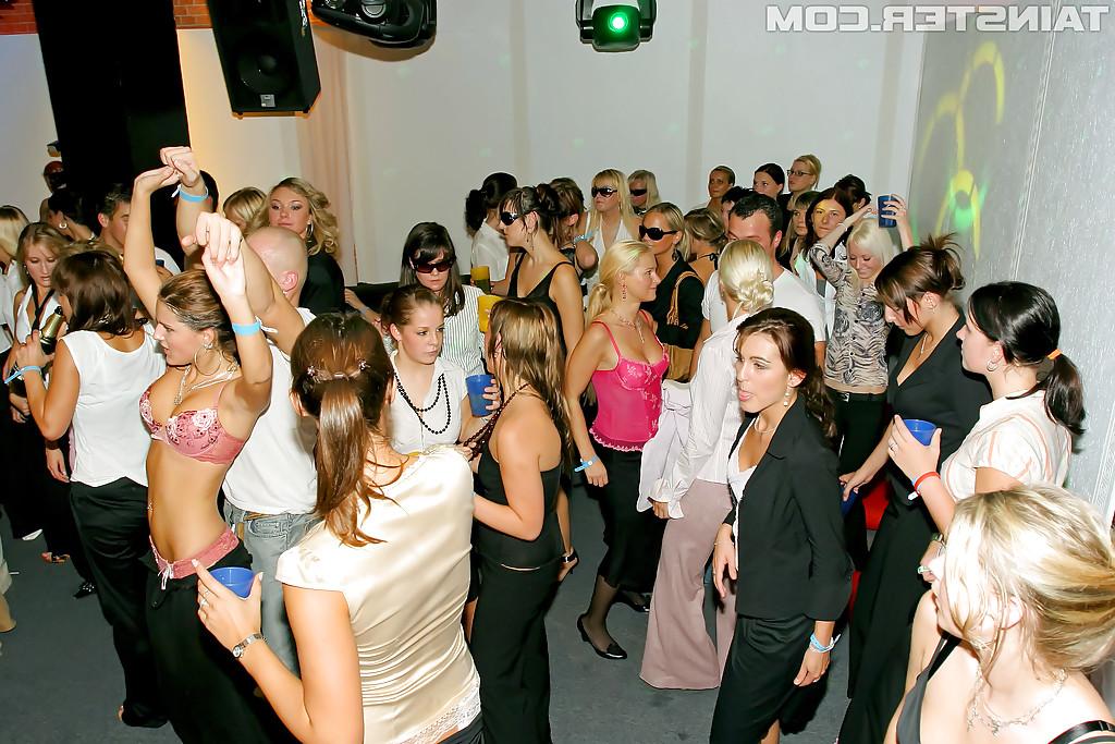 16P Horny gals stripping and sucking malestrippers cocks at the hardcore party