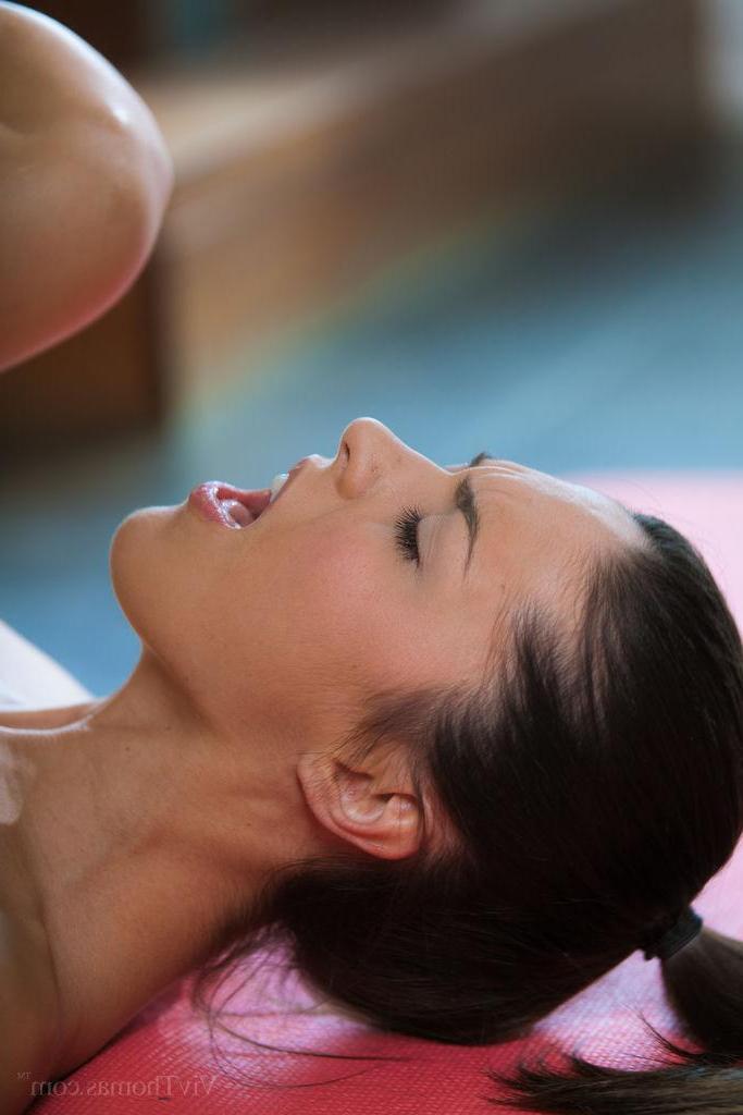 16P Carolina and Penelope get get horny doing their yoga