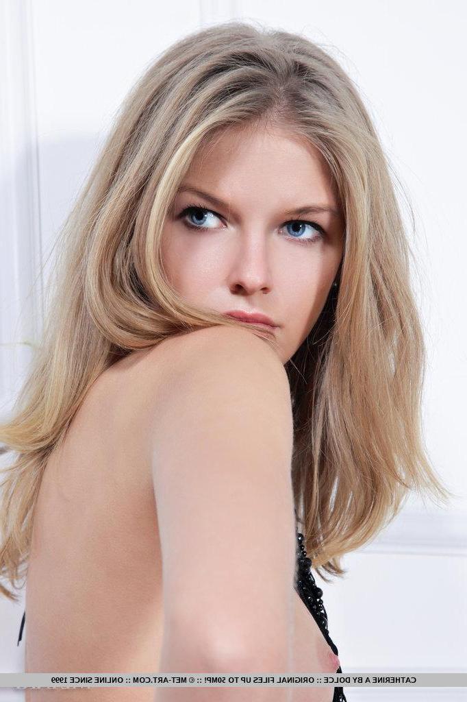 18P Pictures of stunning blonde teen Catherine A wearing only her boots