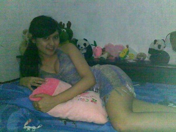 19P Indonesian Teen