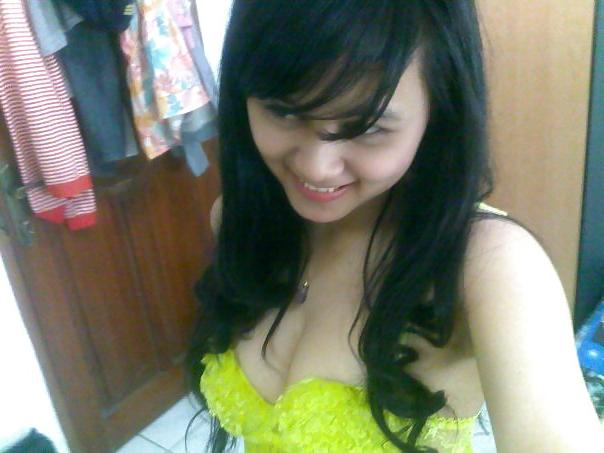 19P Indonesian Teen