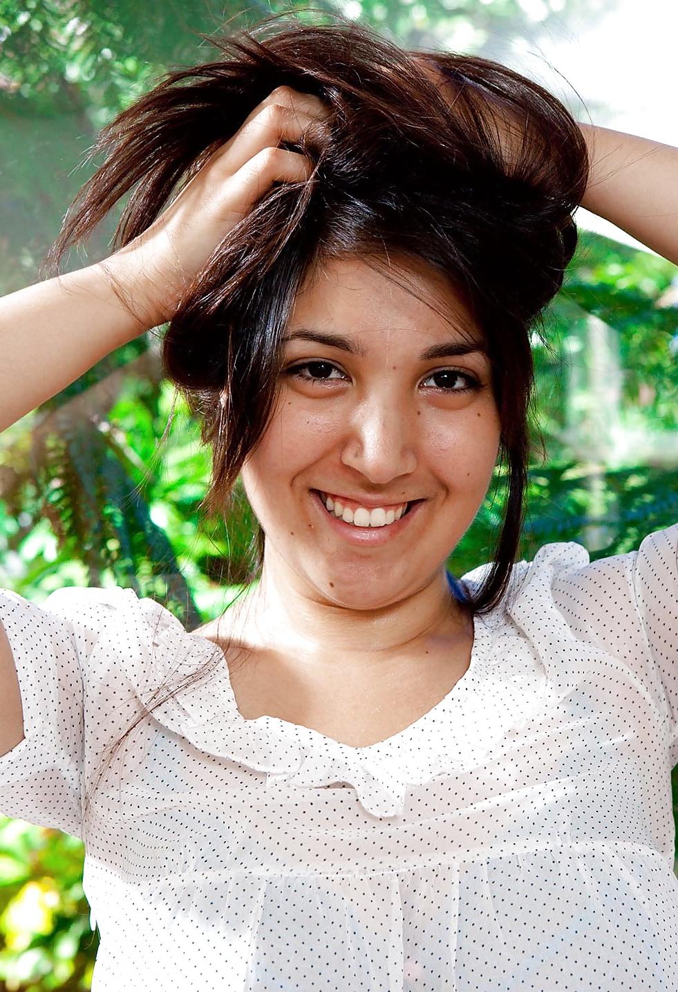 16P UbuntuNP – Babes – Chahna