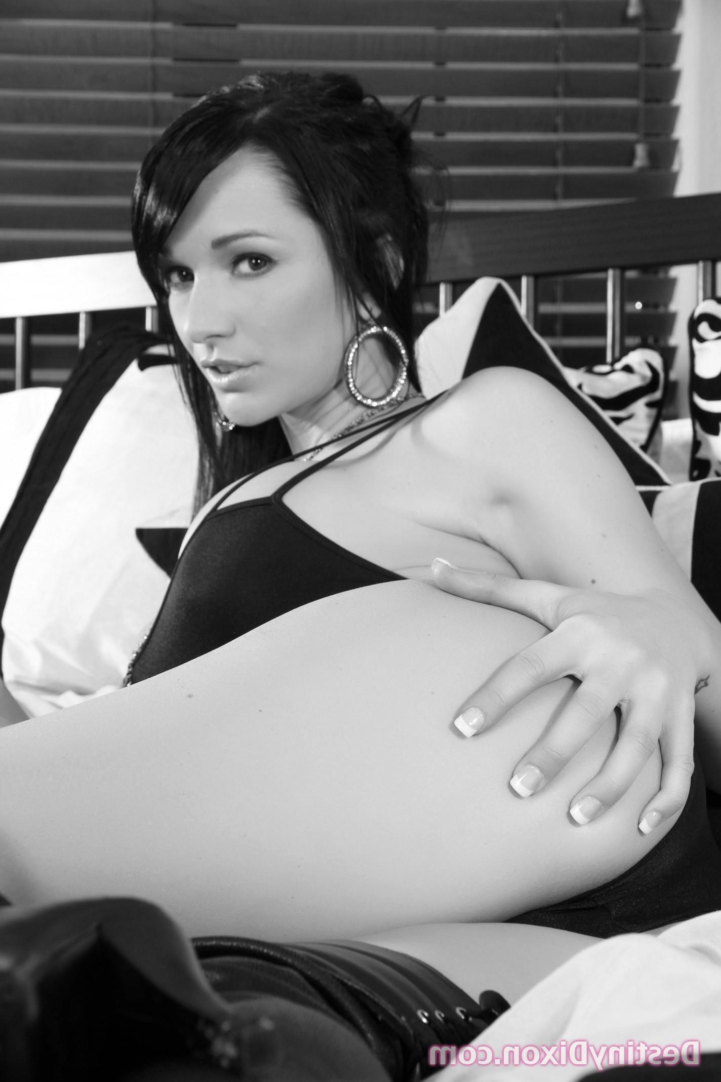 15P Black and white pictures of Destiny Dixon playing with her pussy in boots