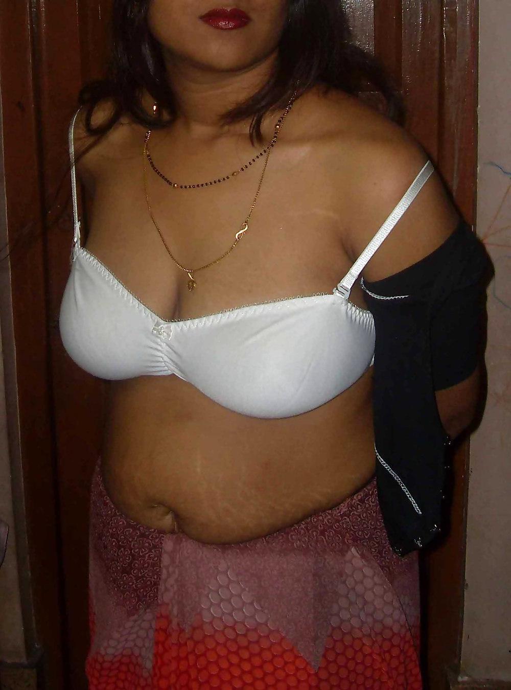 17P Indian saree strip