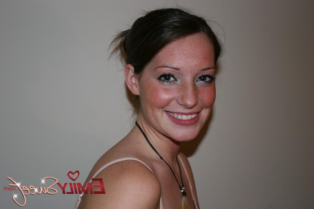 20P Pictures of teen Emily Sweet exposing her perky boobs