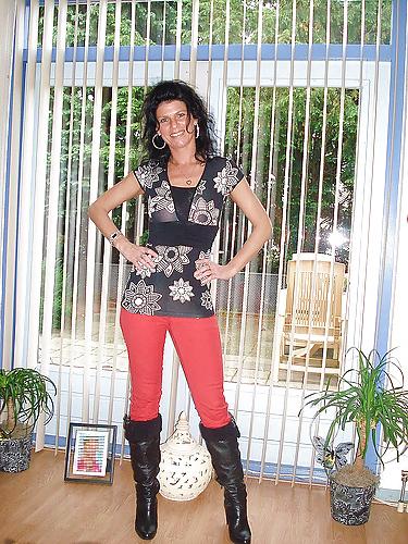 17P Babes in Fuck-Me-Boots