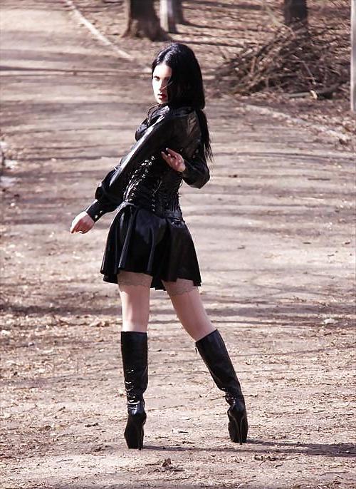 17P Babes in Fuck-Me-Boots