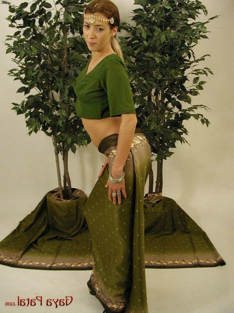 16P Pictures of Indian teen Gaya Patal sucking cock