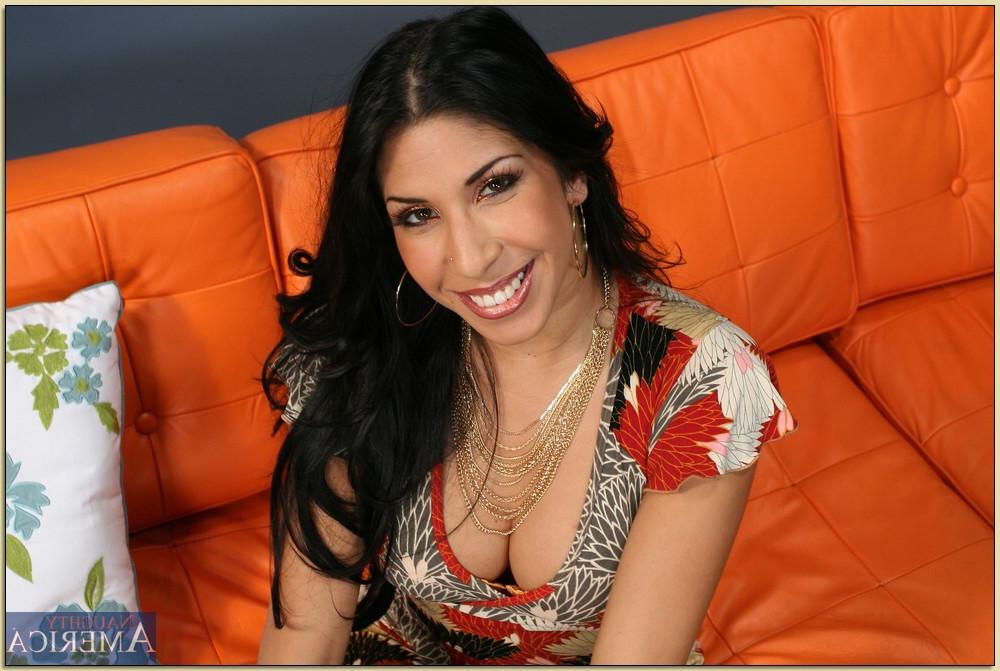 16P Raunchy latina MILF Kayla Carrera exposing round tits and big ass