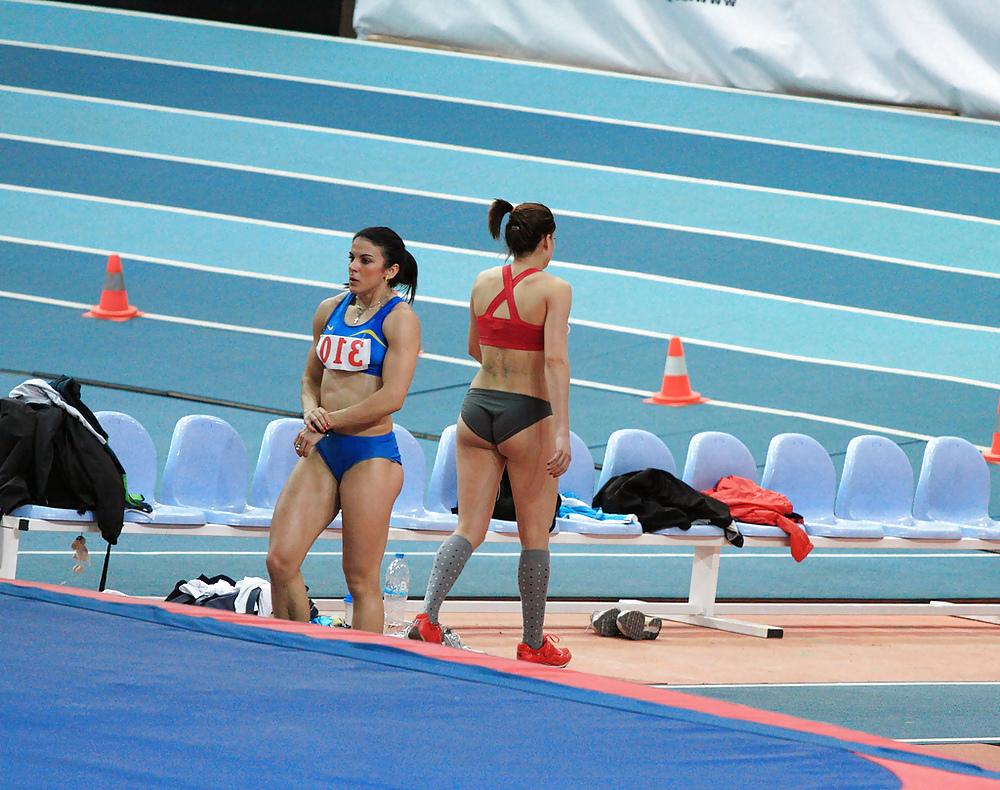 20P Sport girls ass