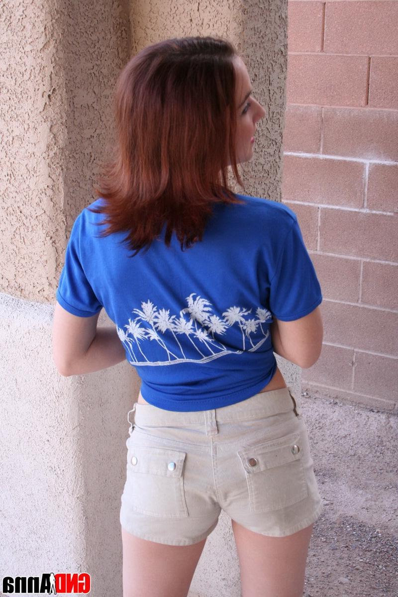 12P All American girl next door Anna strips naked outdoors showing off her petite tight body