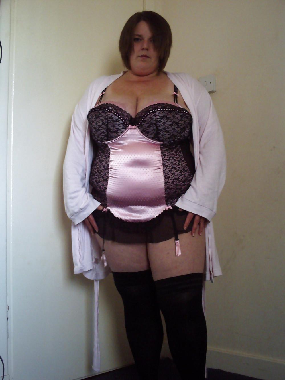 20P Saggy tits in bikini.
