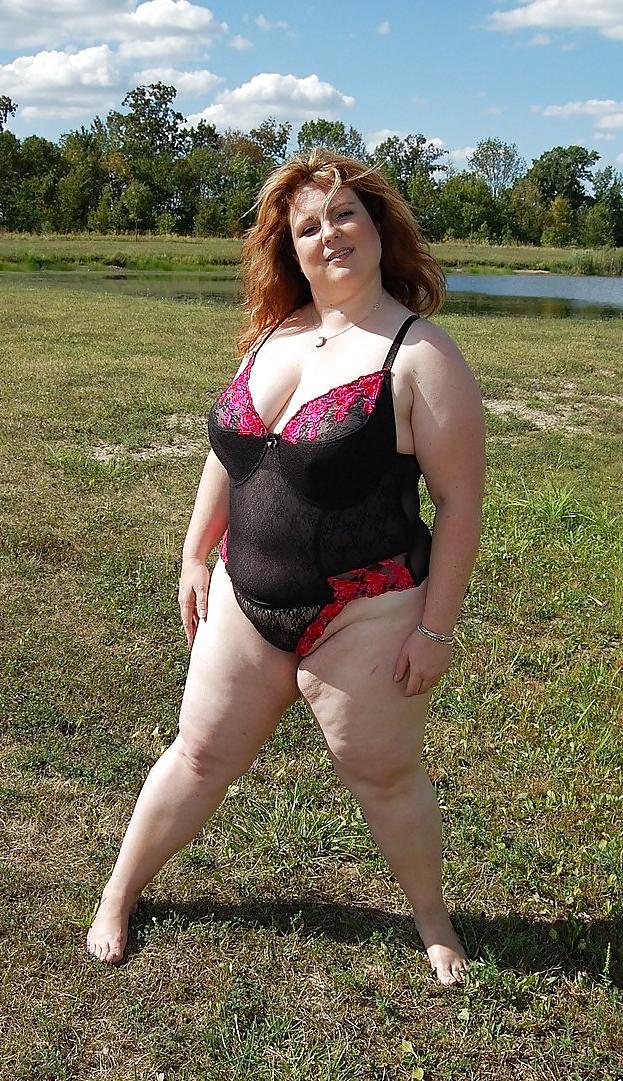 20P Saggy tits in bikini.