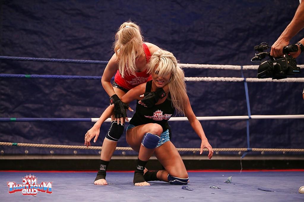 16P Laura Crystal loses catfight and gets dominated by Michelle Moist