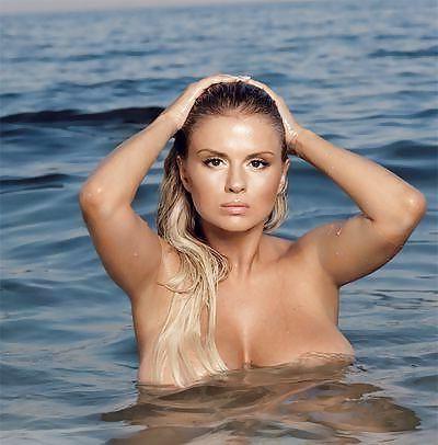 17P Very hot russian milf with perfect boobs