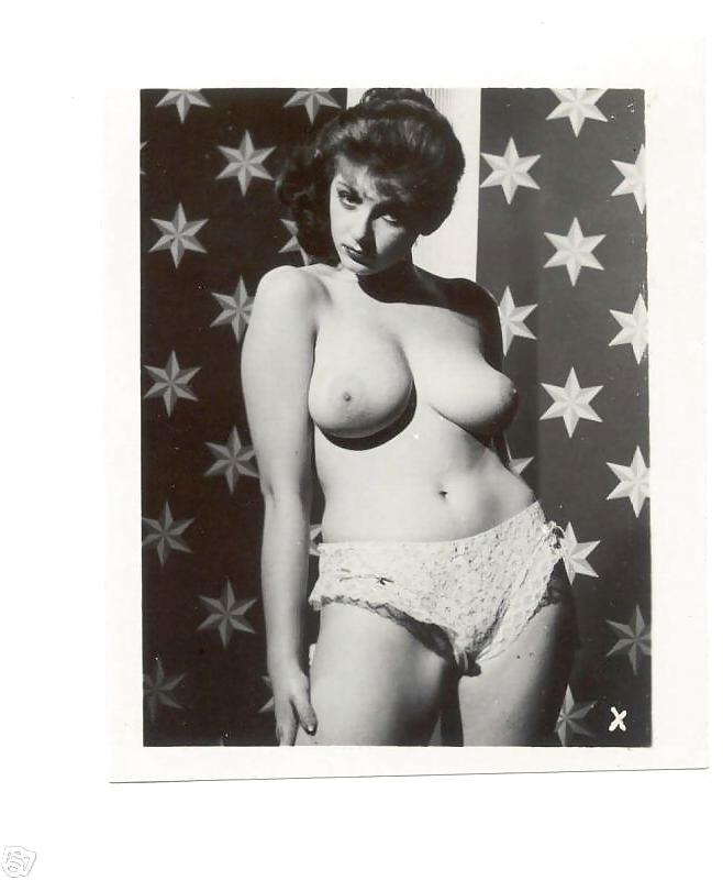 7P Vintage boobs 2