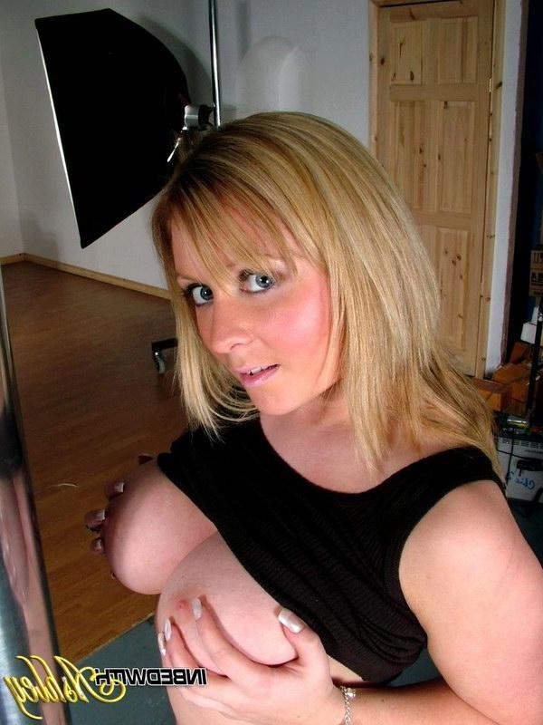 16P Pictures of In Bed With Ashley showing off her massive melons