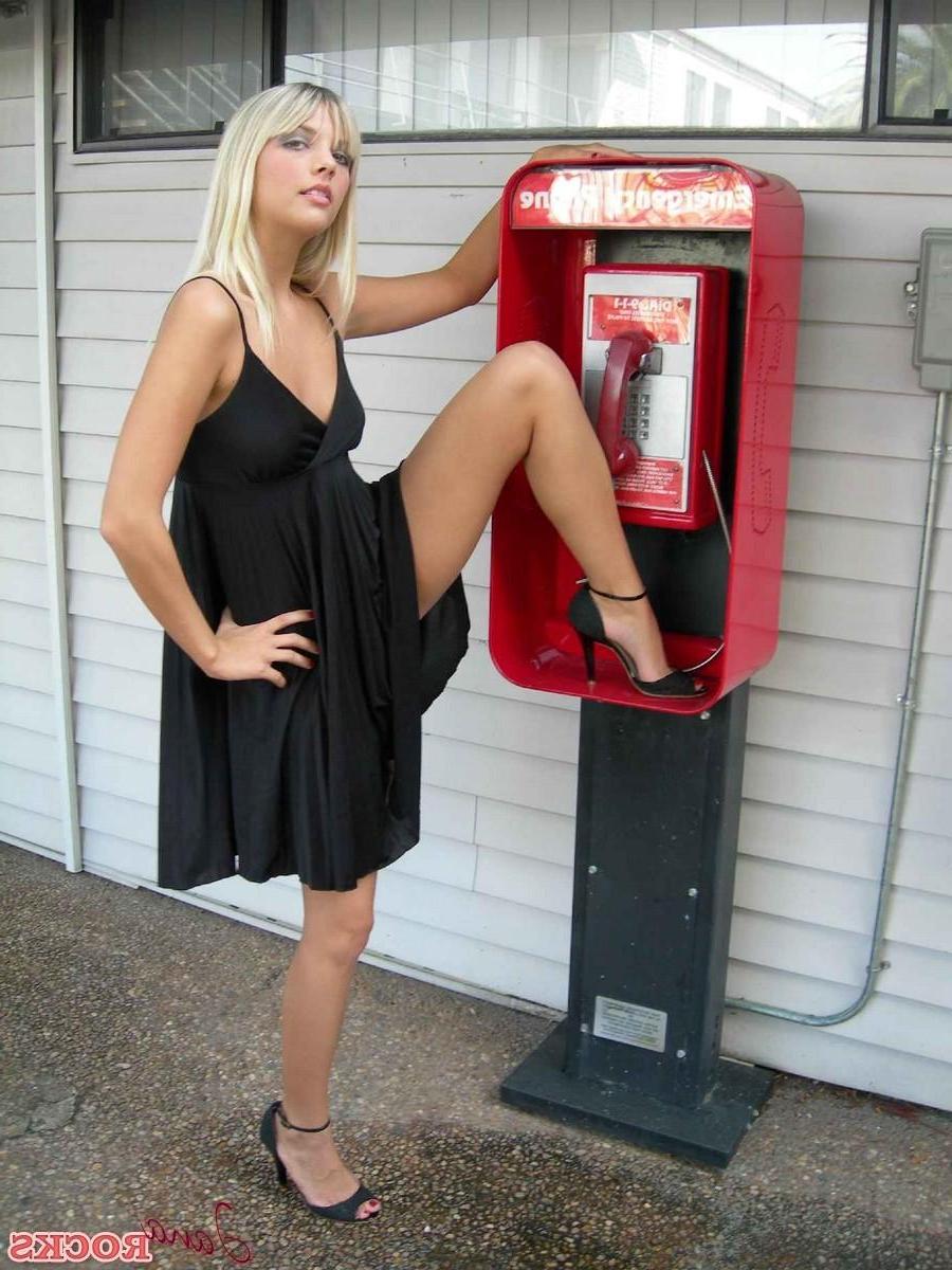 12P Jana is bringing a whole new meaning to phone sex