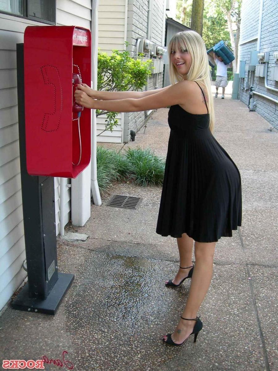 12P Jana is bringing a whole new meaning to phone sex
