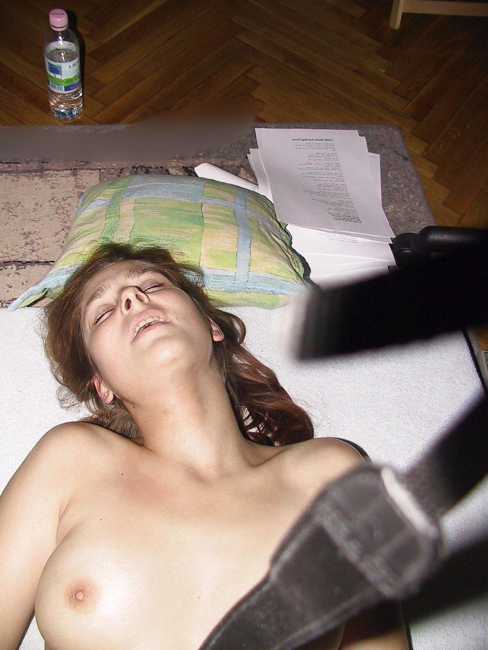 25P GERMAN GIRLS EXPOSED - HORNY AGNES