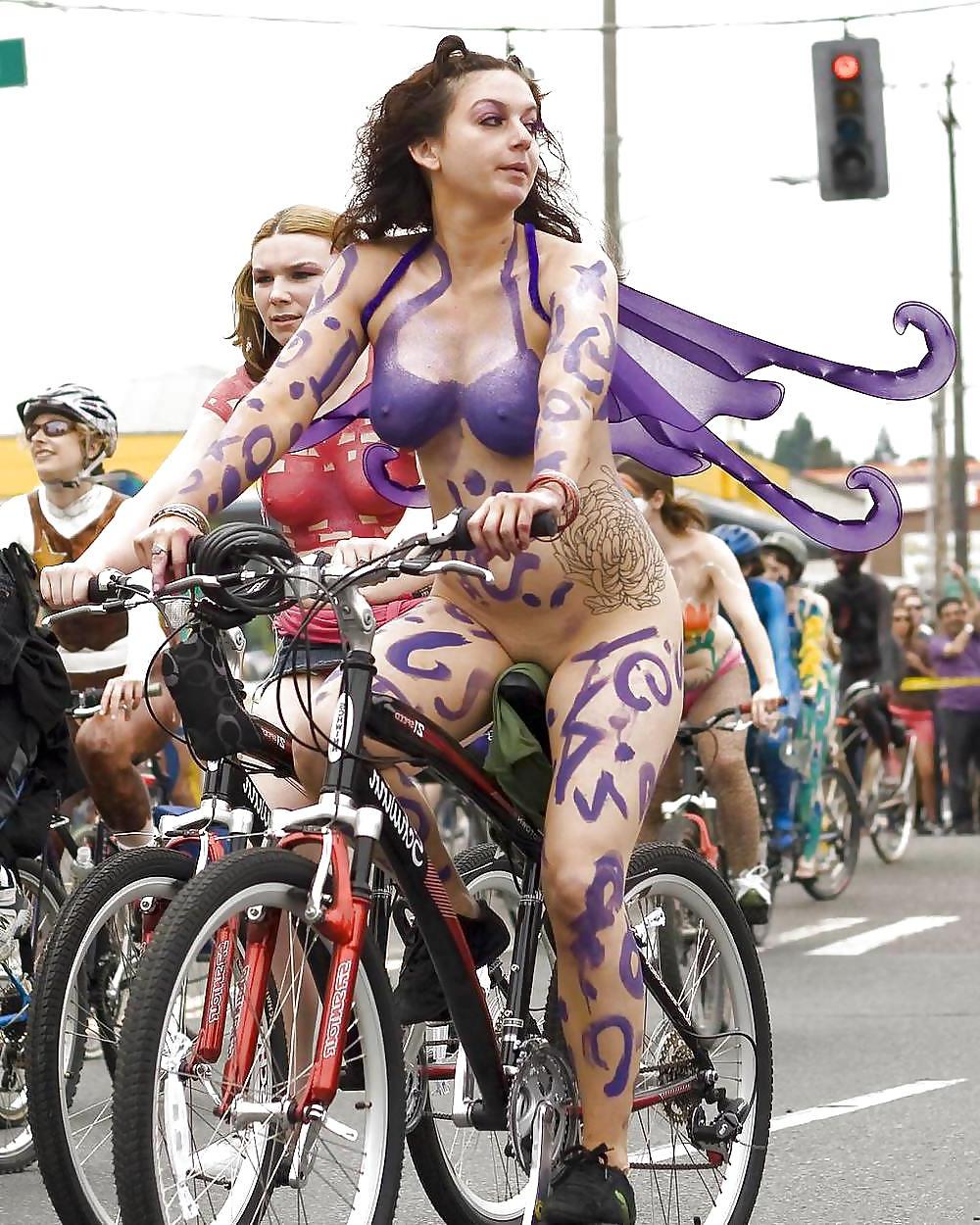 23P Sport Naked Bike #rec Pussy on Bicycle from users Gall4
