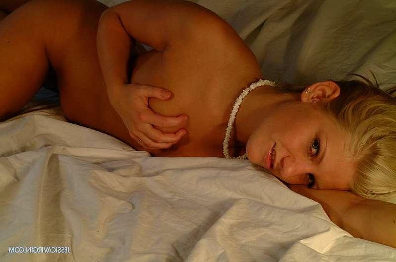 20P Pictures of Jessica Virgin waiting for you to come take her virginity