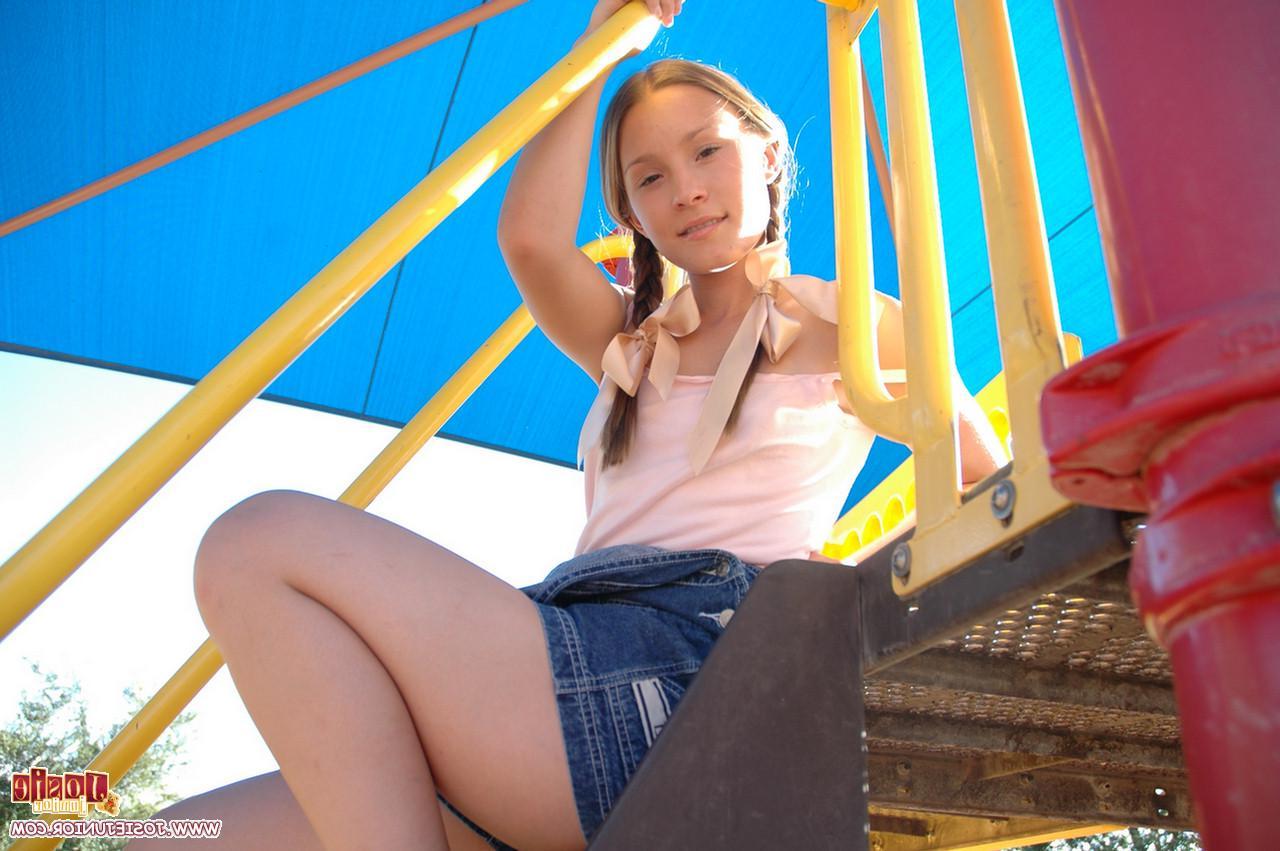 20P Pictures of teen hottie Josie Junior showing you her tits and pussy