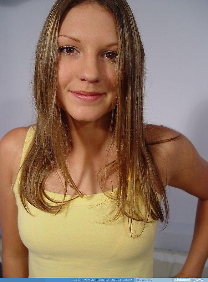 20P Pictures of Josie Model ready for some crazy action