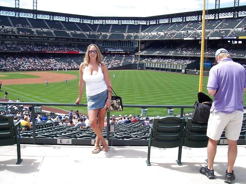 25P Hot Big Natural Tit Wife