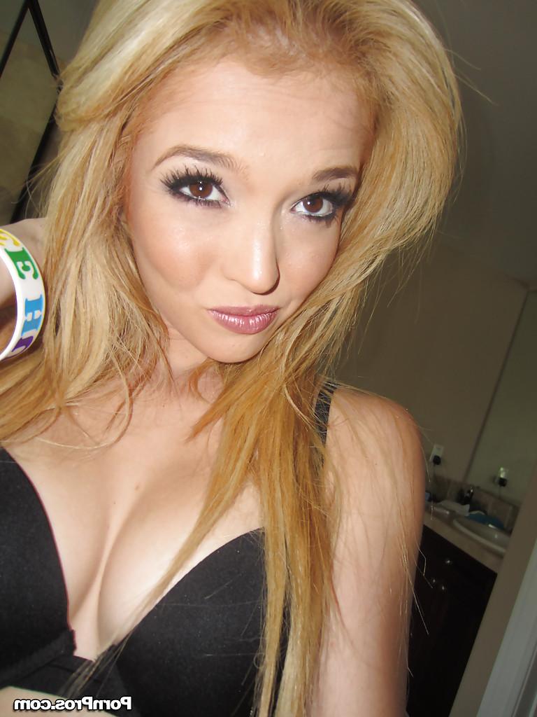 16P Foxy blonde with tiny tits Tiffany Fox stripping and spreading her legs
