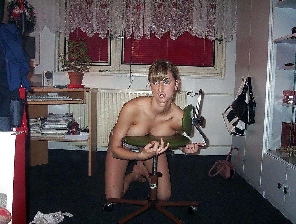 25P Two Hot Amateure Babes