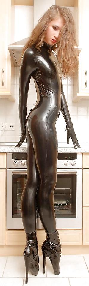 13P Ballet Boots