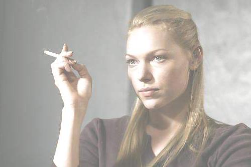 25P Some Hot Smoking Women