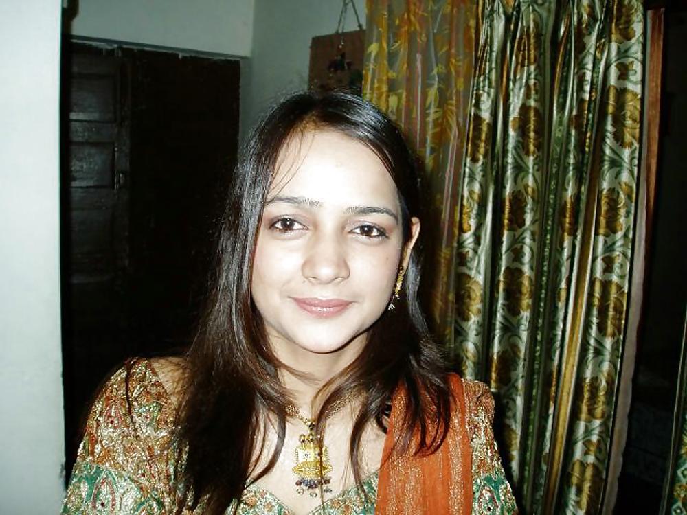 13P Indian Girl Ritika (Desi0