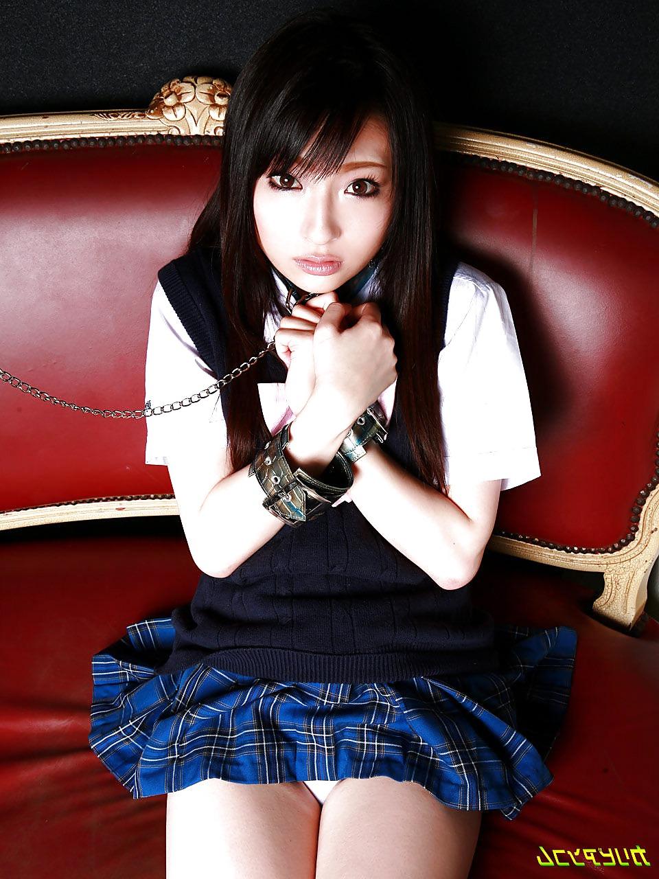 25P Bondage Japanese girls 2