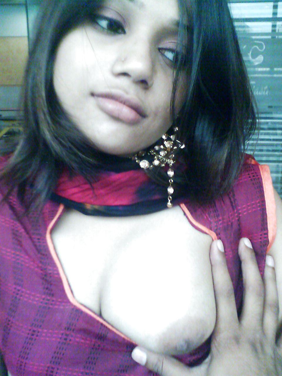 25P Indian topless cuties