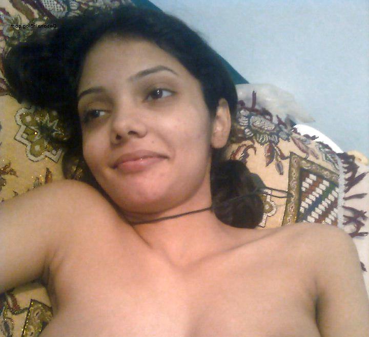 25P Indian topless cuties