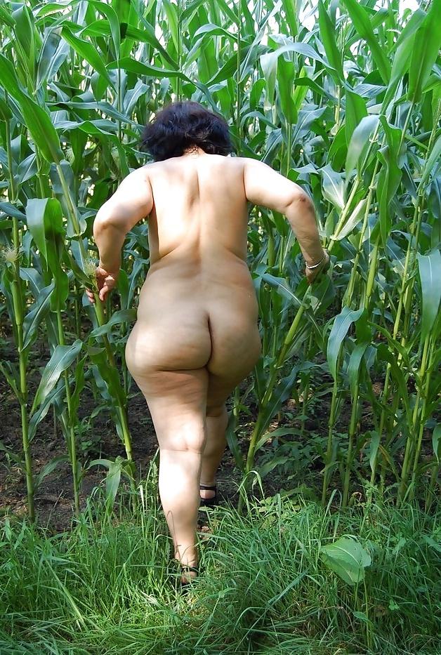 25P Massive Fleshy Buttocks 9
