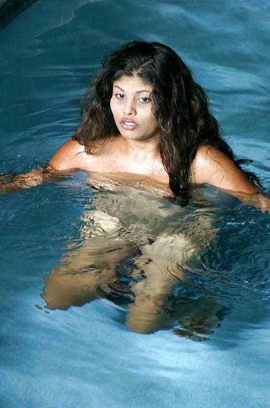 14P Indian MILF pleasuring by poolside