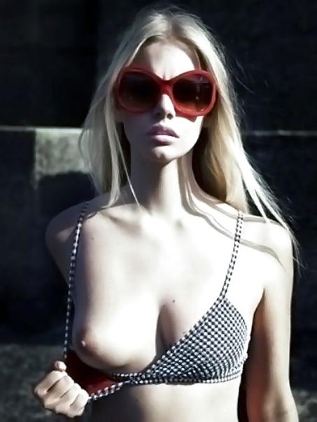 25P Tits & Boobs,By Blondelover.