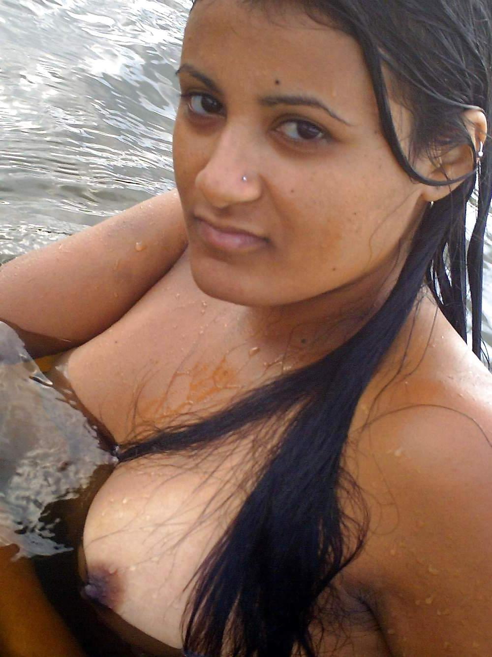 16P Indian nudes23